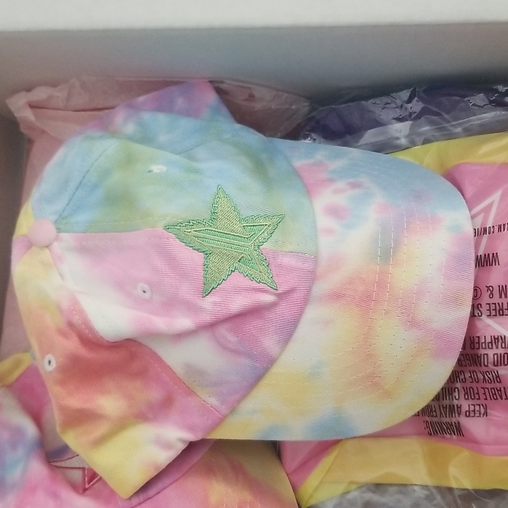 FREE W/ JSC PURCHASE - Jeffree Star Hat